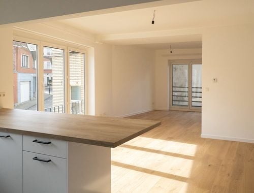                                         Appartement à louer à Watermael-Boitsfort, € 1.490
