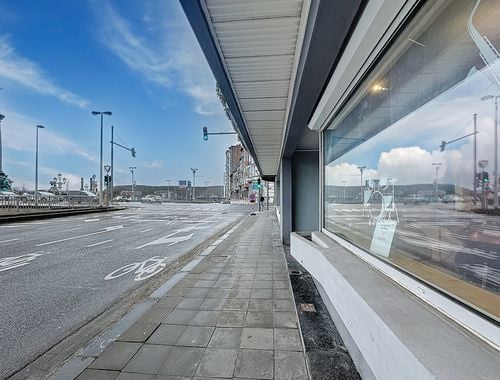                                         Bureaux à vendre à Liège, € 89.000
