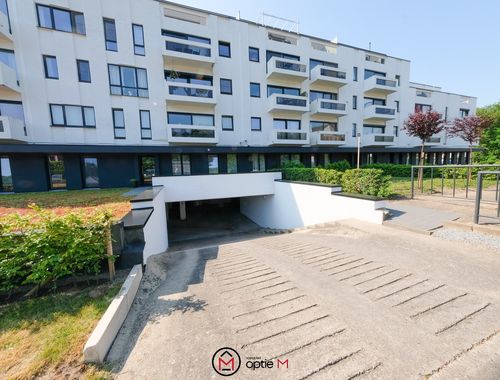                                         Garage à vendre à Zolder, € 25.000
