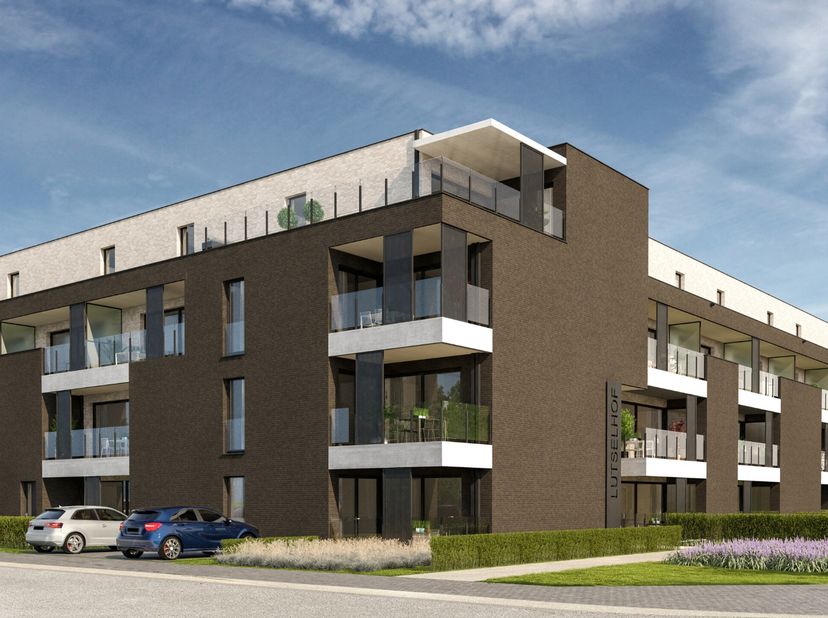 Beveiligd en centraal gelegen: extra brede ondergrondse parkeerplaats beschikbaar in nieuwbouwproject&lt;br /&gt;
Op zoek naar een veilige en centrale parke