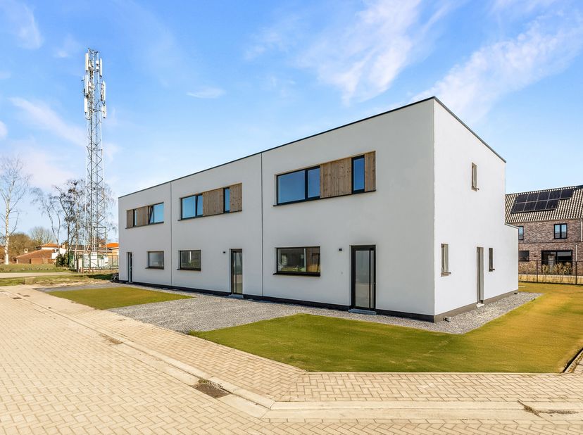 Huis te koop
                    in 2480 Dessel