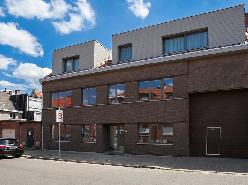 Appartement à louer
                    à 9120 Melsele