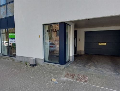                                         Handelspand te huur in Dilsen-Stokkem, € 860
