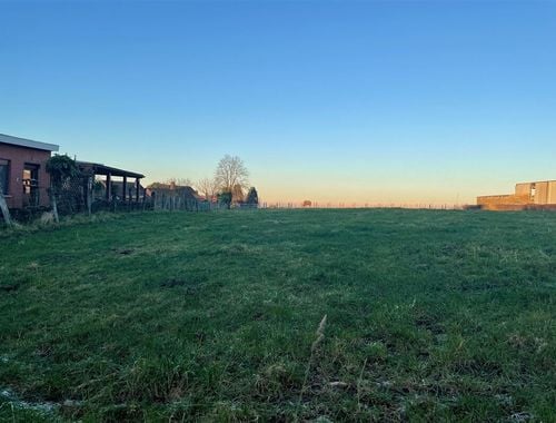                                        Bouwgrond te koop in Attenhoven, € 139.000
