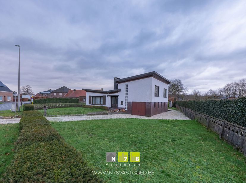 Maison à vendre
                    à 3640 Molenbeersel