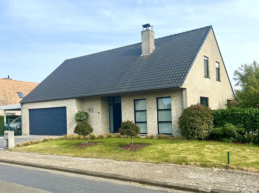 Maison à vendre
                    à 8660 Adinkerke