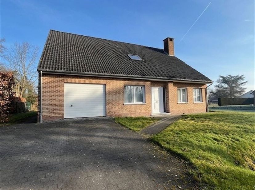Maison à louer
                    à 2980 Zoersel