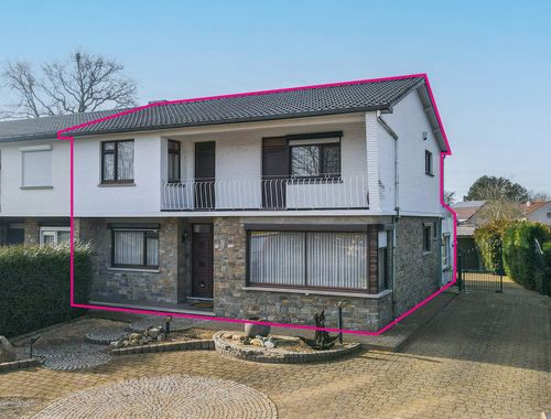                                         Maison à vendre à Zolder, € 299.000
