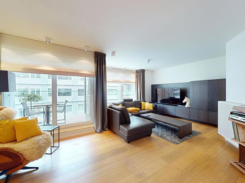 Te koop: Uitzonderlijk ruim appartement in hartje Knokke.
