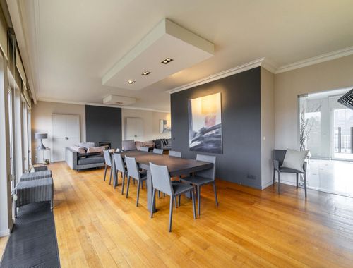                                         Appartement à vendre à Mont-sur-Marchienne, € 398.000

