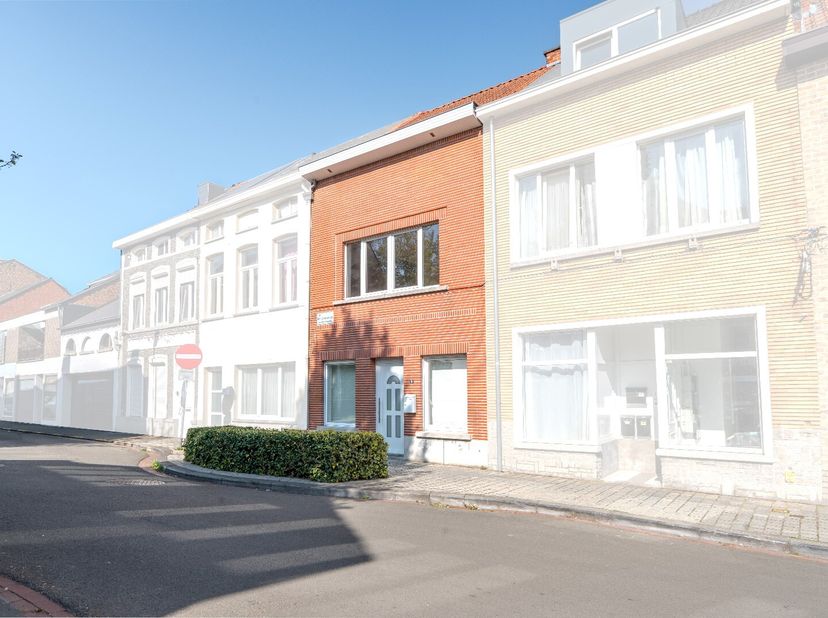 INSCRIVEZ-VOUS POUR LA PREMIÈRE VISITE DU LUNDI 5 MAI VIA NOTRE SITE WEB !&lt;br /&gt;
Êtes-vous à la recherche d&#039;une maison prête à emménager avec trois ch