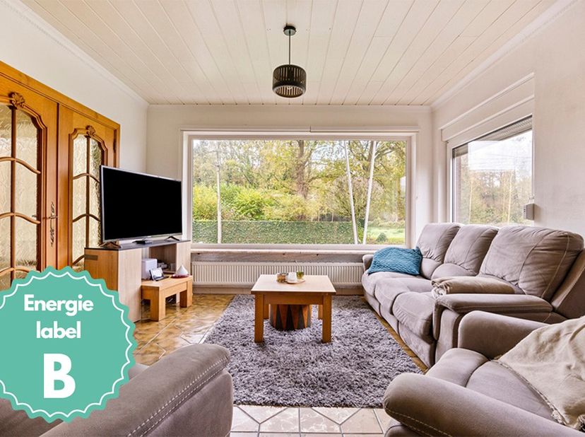 Contacteer Inge voor een bezoek: 0471943029. Deze knusse, landelijke woning is gelegen in het landelijke Herk-de-Stad met een goede verbinding naar zo