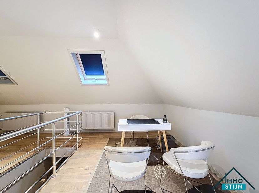 Bien professionnel à louer
                    à 8210 Veldegem