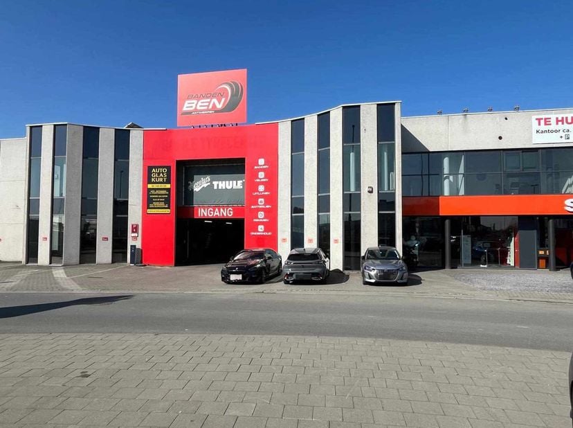 Goed gelegen kantoorgebouw nabij het centrum en de haven van Antwerpen.&lt;br /&gt;
Het kantoor omvat een oppervlakte van ca. 350 m² en bevindt zich in de N