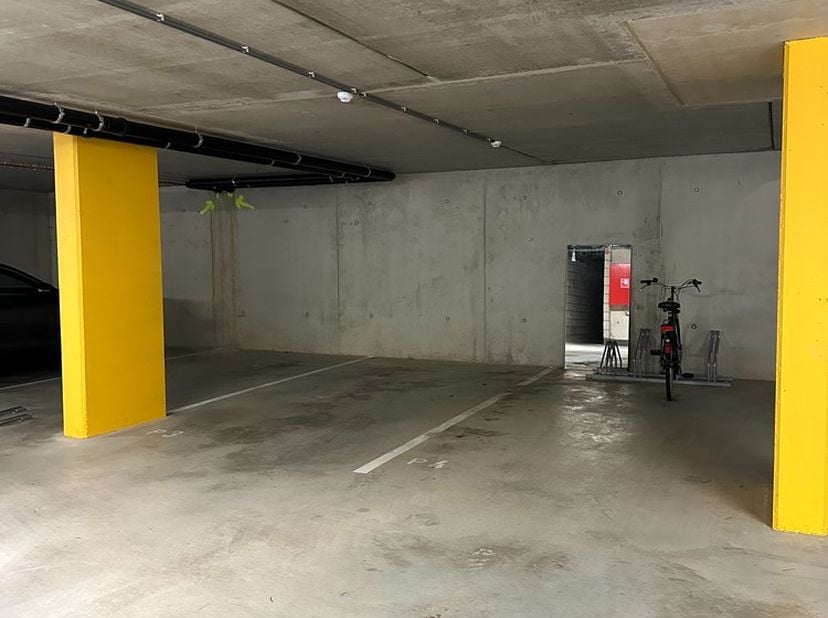 Garage à louer
                    à 3500 Hasselt
