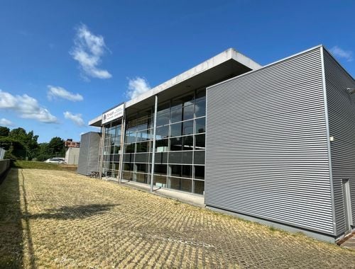                                         Espace de bureaux à louer à Wemmel, € 21.072
