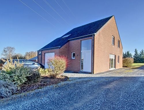                                         Maison à vendre à Pondrôme, € 280.000
