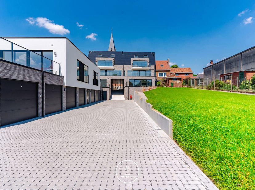 Appartement te koop
                    in 9620 Zottegem