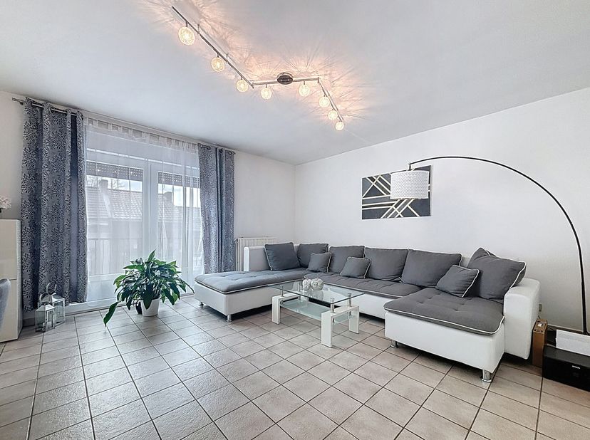 Visitez virtuellement ce bien : https://urlr.me/ugDb3Z  - SERAING*VAL-SAINT-LAMBERT - Découvrez cet appartement situé dans un quartier prisé de Serain