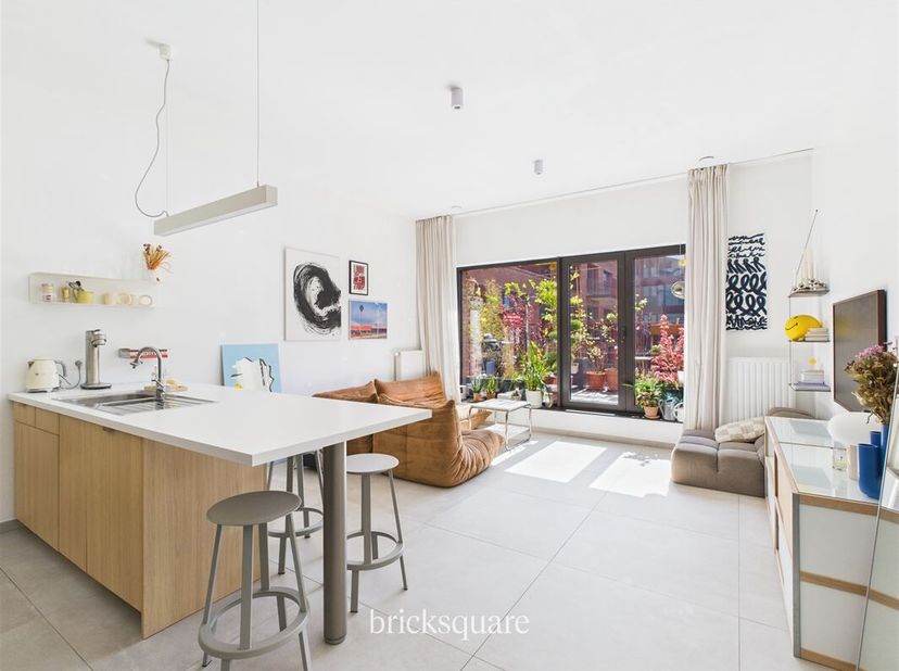 Découvrez ce magnifique Penthouse 2 chambres + bureau de 94,5 m² avec terrasse de 10 m² dans un immeuble récent construit en 2022. &lt;br /&gt;
Lappartement