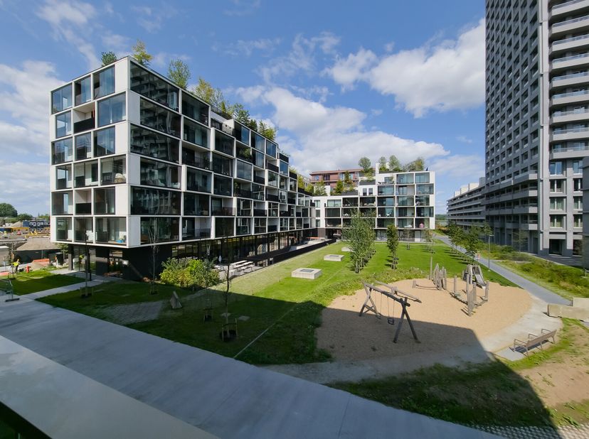 Découvrez BAN, un projet résidentiel remarquable conçu par le célèbre architecte japonais Shigeru Ban  qui signe ici sa première réalisation en Belgiq