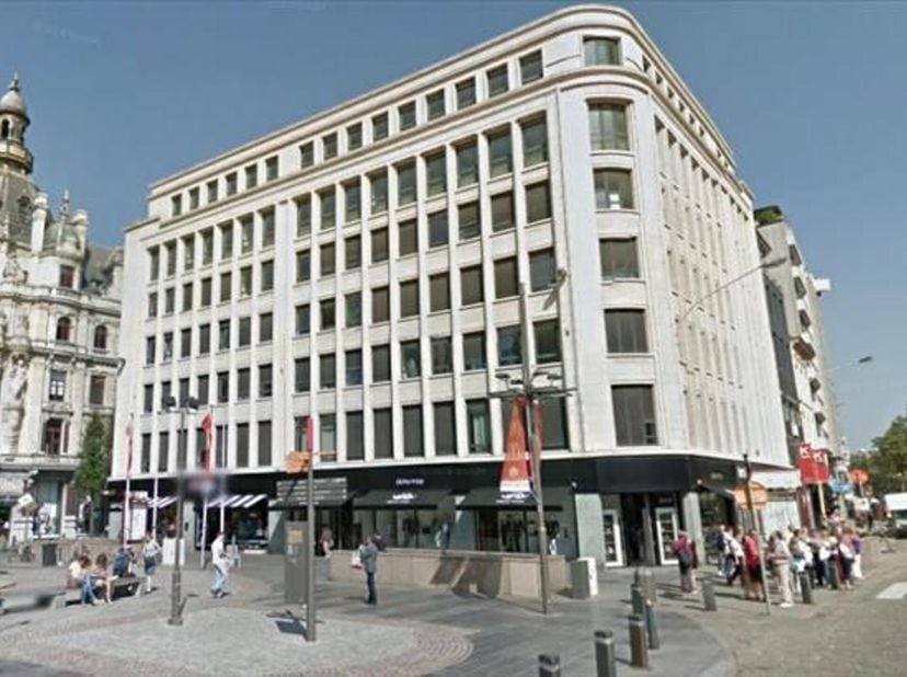 Garage à louer
                    à 2000 Antwerpen