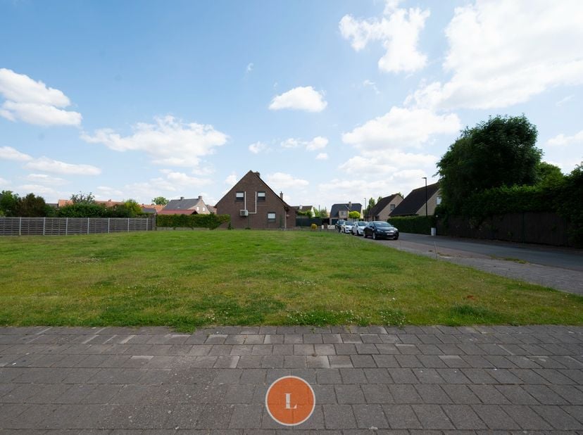 Rustig wonen in Menen? Bouwgrond te koop – 753 m²&lt;br /&gt;
&lt;br /&gt;
Op zoek naar een mooi stuk bouwgrond in Menen? Dan is dit misschien iets voor jou! In e