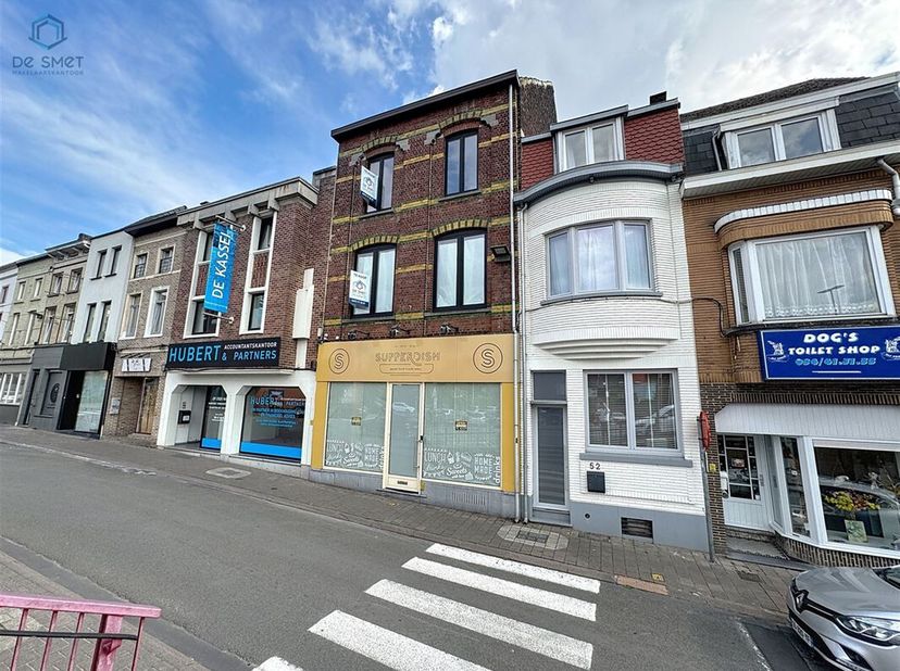 Uniek Handelspand met Woning, Atelier en Ruime Tuin  Toplocatie met Tal van Mogelijkheden!&lt;br /&gt;
Bent u op zoek naar een veelzijdig pand dat wonen en