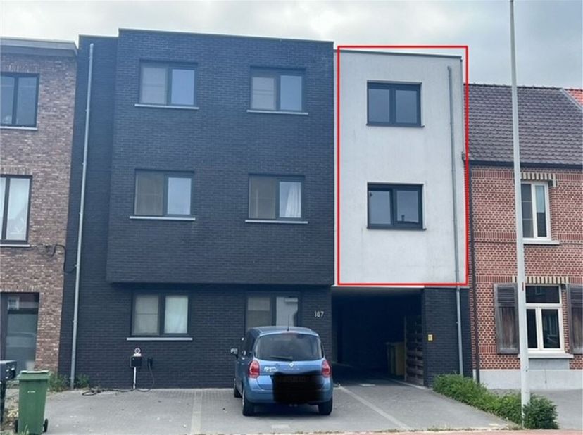 Prachtig 2 slaapkamer duplex appartement op de eerste verdieping.&lt;br /&gt;
Recent en ruim appartement op enkele wandelafstand van het centrum Kessel-Stat