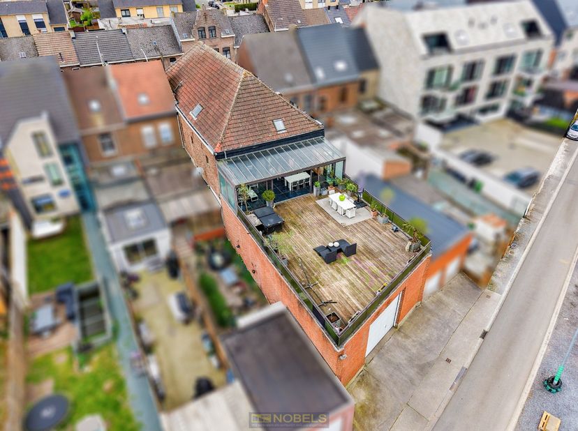 Bien professionnel à vendre
                    à 9400 Ninove