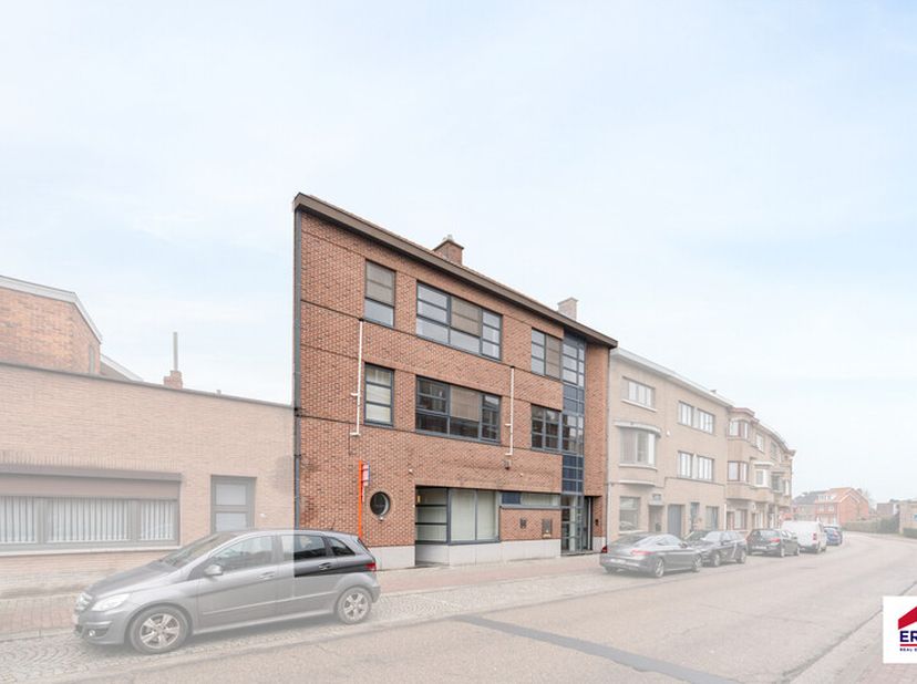 Bien professionnel à vendre
                    à 3800 Sint-Truiden
