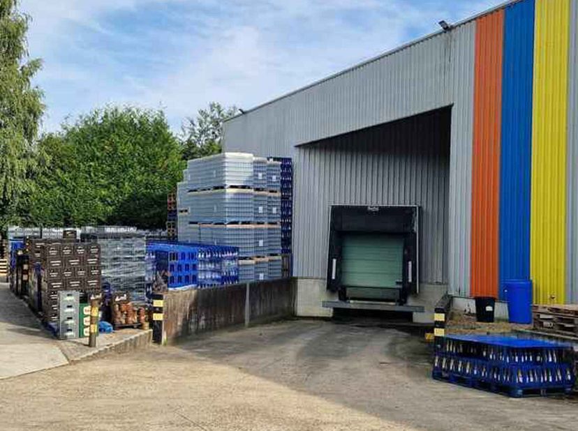 Bien professionnel à vendre
                    à 2560 Nijlen