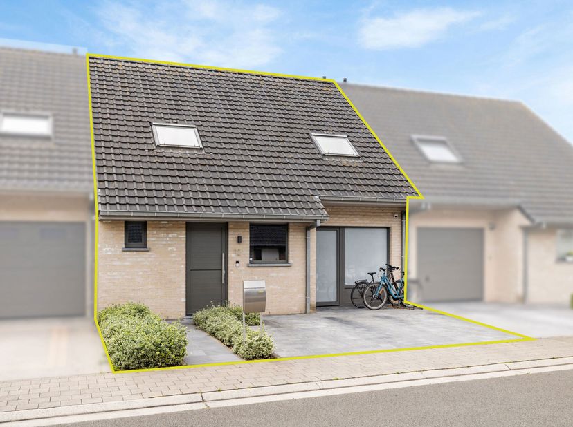 A la recherche d&#039;une maison récente et économe en énergie dans un quartier calme et accueillant pour les enfants ?&lt;br /&gt;
Ce charmant immeuble fermé en