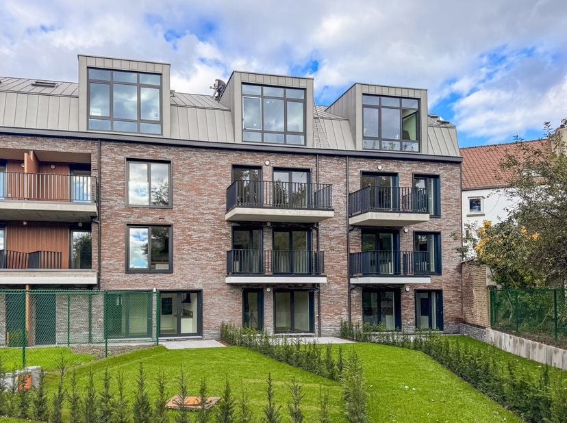 Appartement te koop
                    in 1140 Evere