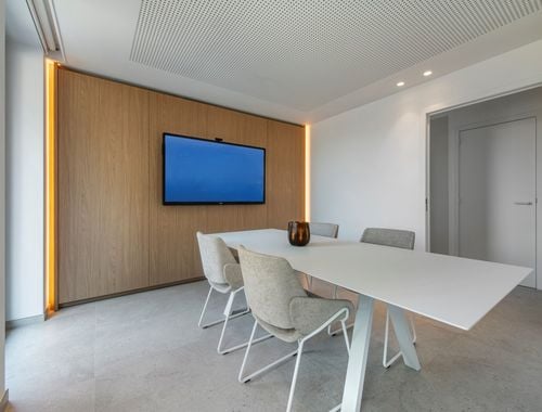                                         Espace de bureaux à louer à Houthalen, € 1.750
