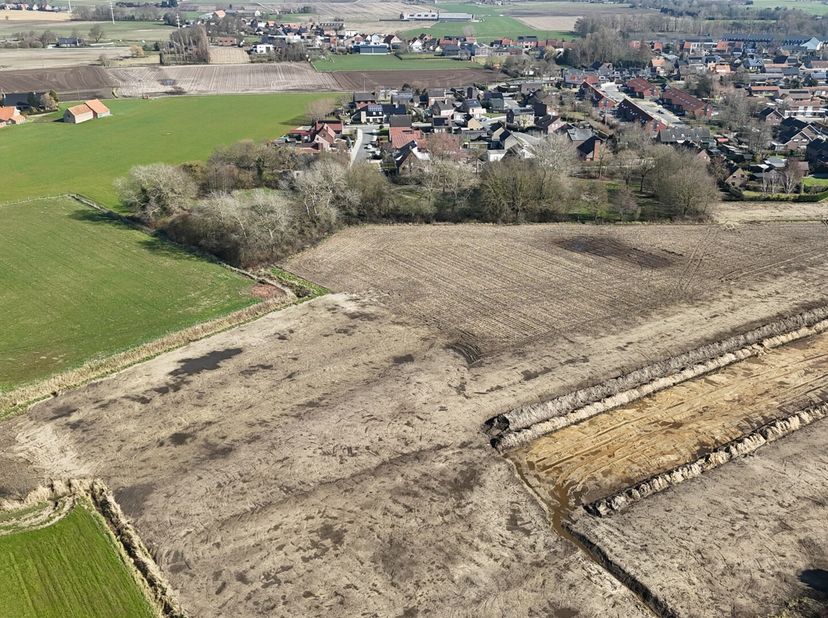 Terrain à vendre
                    à 8680 Koekelare