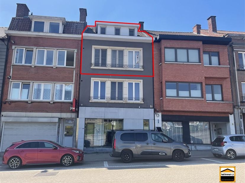Gunstig gelegen duplex-appartement in het centrum van Tongeren&lt;br /&gt;
Dit duplexappartement treffen we aan in een kleine residentie, bestaande uit 3 ee