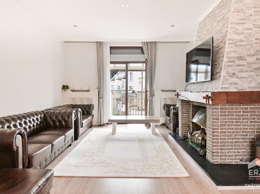 Ontdek dit prachtige, lichte, gerenoveerde appartement in Schaarbeek, perfect voor gezinnen die dicht bij voorzieningen en winkels willen zijn.Kenmerk