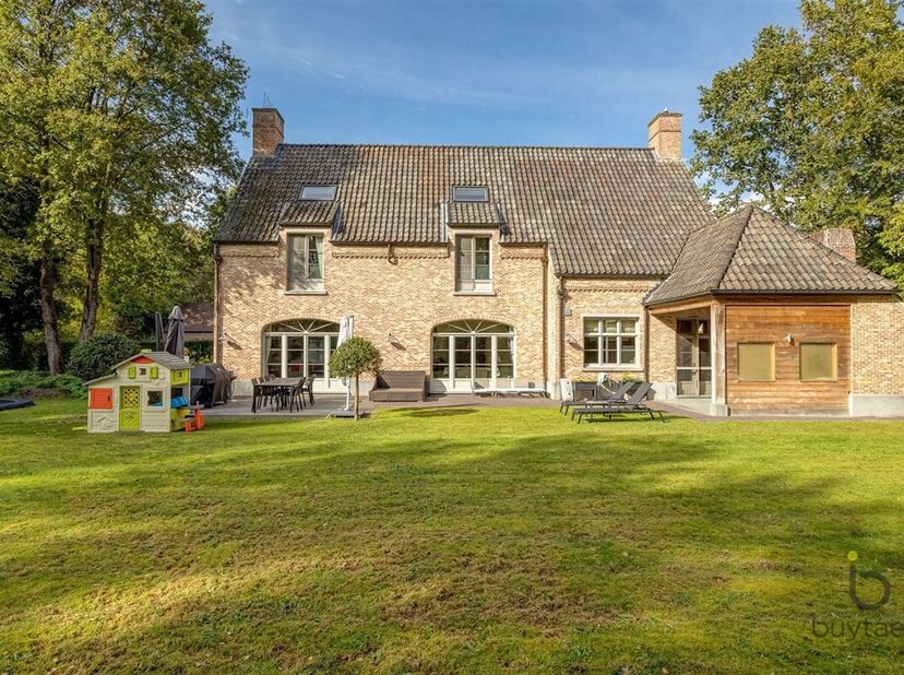Maison à vendre
                    à 2980 Zoersel