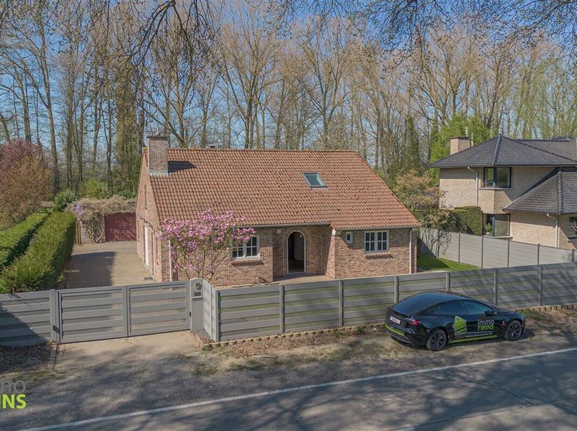 Maison à vendre
                    à 9200 Grembergen