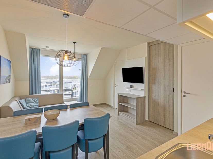 Dit leuke en gezellige vakantie appartement ligt op de site van Holiday Suites Nieuwpoort aan de jonge Belgische kustplaats Nieuwpoort. Hier kan je vo