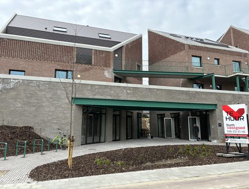                                         Handelsgelijkvloers te huur in Heverlee, € 5.500
