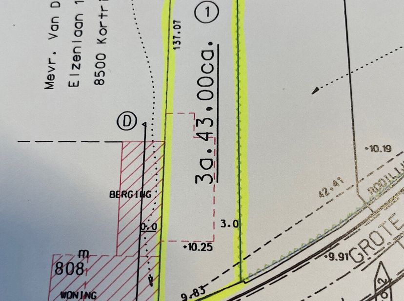 Centraal gelegen perceel bouwgrond voor half-open bebouwing te Herdersem (3a 43ca). Deze bouwgrond is gelegen nabij scholen en het openbaar vervoer. H