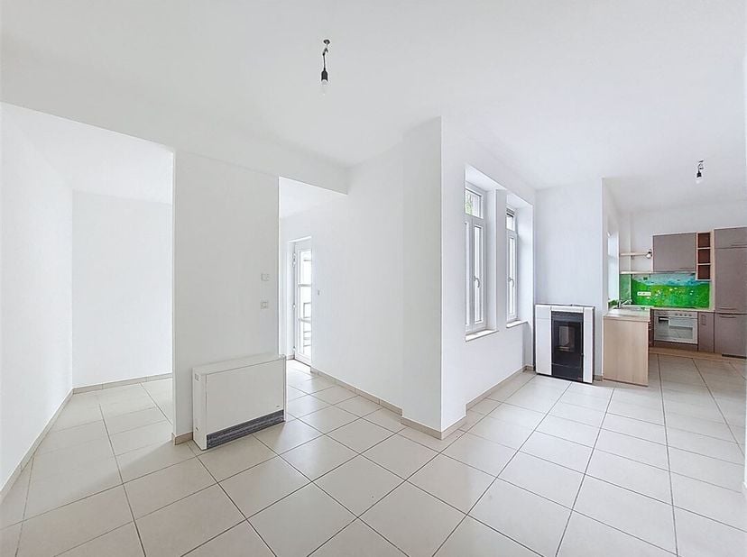 W Immobilière vous propose à Arlon, à deux pas du centre-ville et de toutes les commodités, un appartement 1 chambre avec garage. Ce bien se trouve au