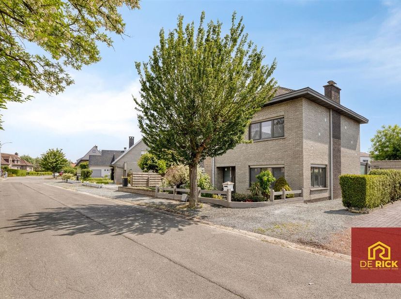 Cette charmante maison à Affligem offre une combinaison idéale d&#039;espace et de confort. Avec une surface habitable de 190m² sur un terrain de 340,52m²,