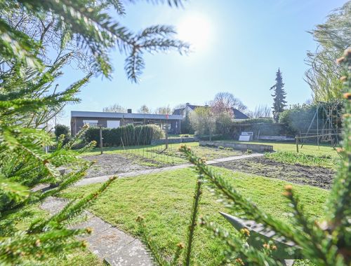                                         Maison à vendre à Moen, € 399.000

