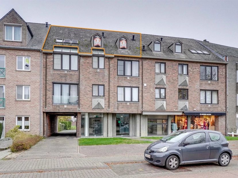 Stijlvol dakappartement op een toplocatie in het gezellige centrum van Kermt, Diestersteenweg 162 bus 13 te 3500 Hasselt (Kermt)&lt;br /&gt;
Met één ruime s