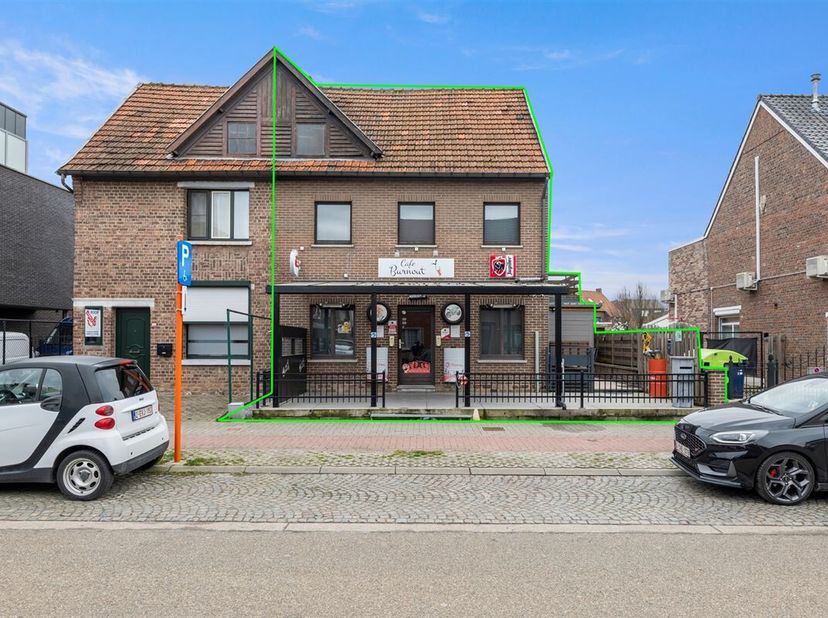 RUIM HANDELSPAND MET WOONST IN SINT-TRUIDEN &lt;br /&gt;
Langs de Gorsemweg ter hoogte van nummer 168 vinden we dit leuke café met woonst terug. Grote troef