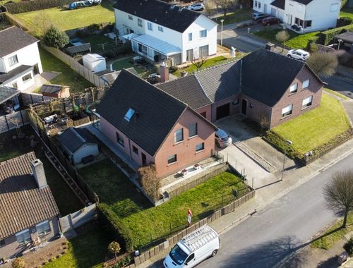                                         Maison à vendre à Kruishoutem, € 399.000
