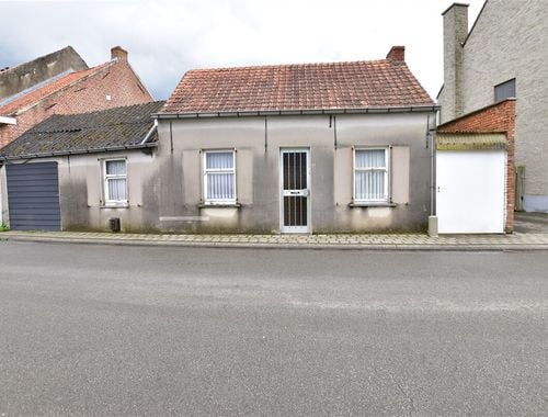                                         Maison à vendre à Moerzeke, € 119.000
